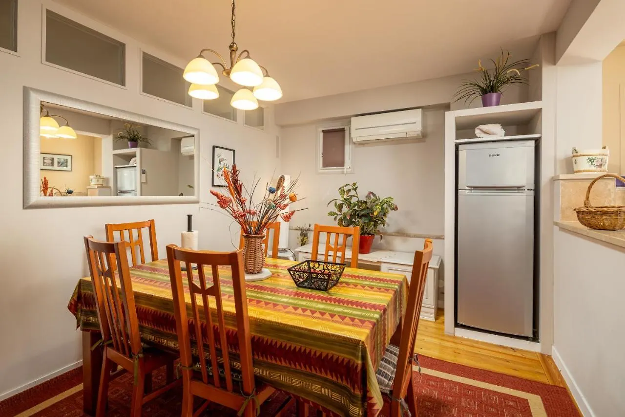 Beautiful Apartment Goldy Trogir Croatia
