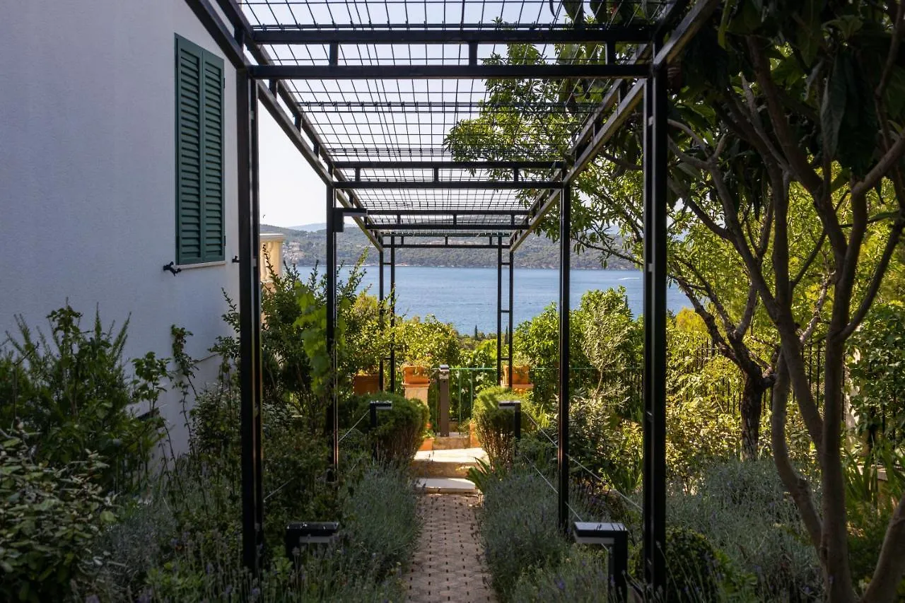 Beautiful Apartment Goldy Trogir