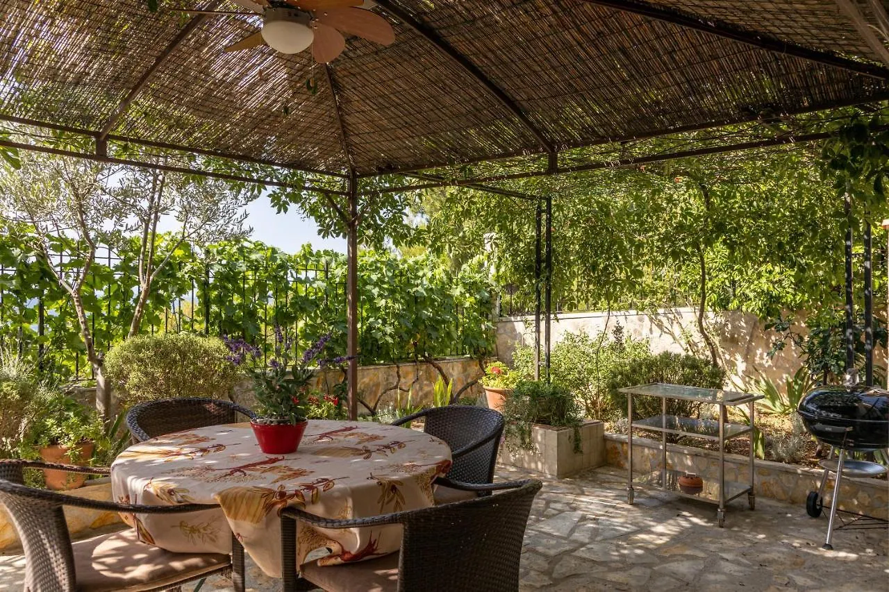 Beautiful Apartment Goldy Trogir